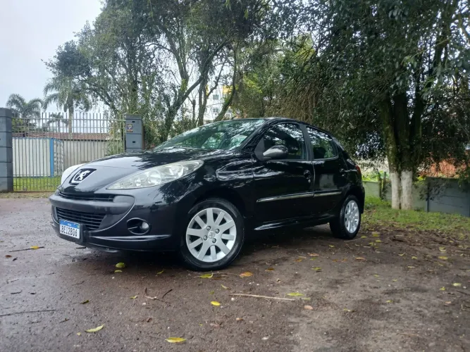 Peugeot 207 XR Sport 1.4 Flex 8V 5P 2010