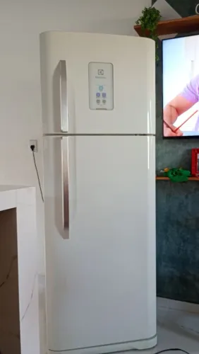 Geladeira Electrolux nova Frost Free 520 litros