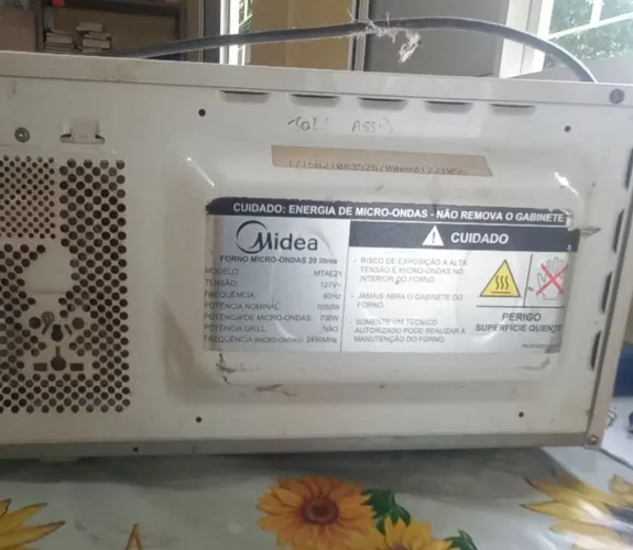 Vendo Micro-Ondas Mídea 127V