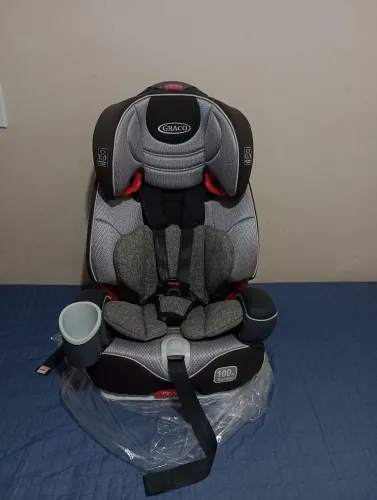 Cadeirinha 9 a 36 kg ((PARCELO ATÉ 5X SEM JUROS NO CARTÃO DE CRÉDITO))