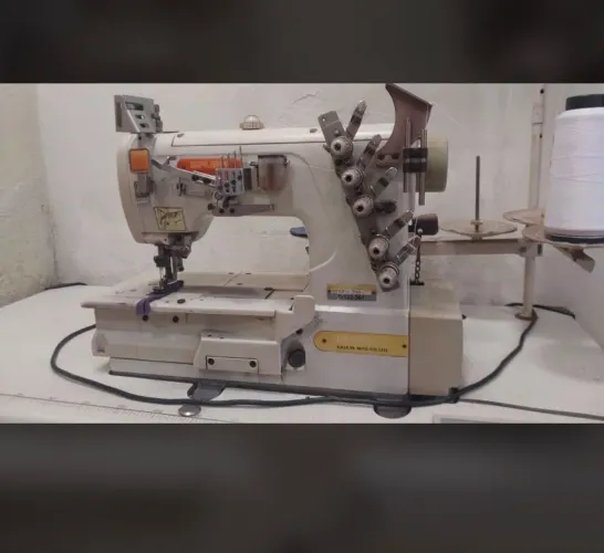 Maquina de costura