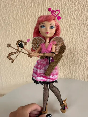 Boneca Ever After High C.A. Cupid original