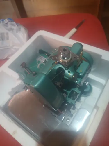 Máquina de costura ovelok seminovo