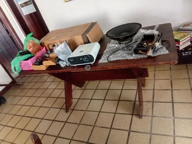 Mesa maciça madeira de lei