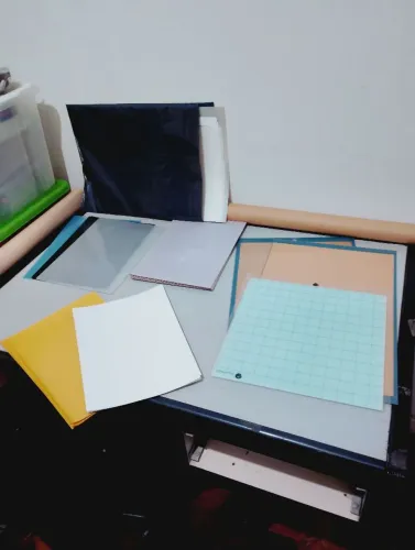 3 Bases de Corte Plotter 1 Silhouette com cola + Capas + Vinil adesivo TUDO DA FOTO