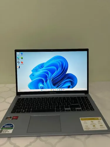 NOTEBOOK ASUS ÚNICO DONO.