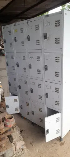 Armário com portas