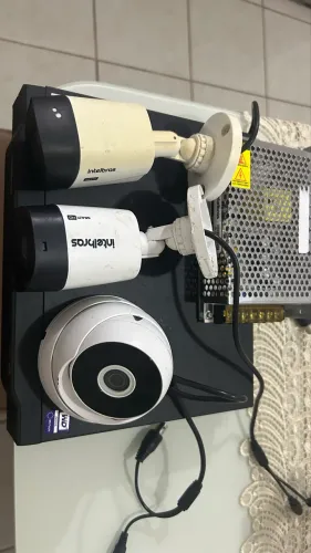 DVR CÂMERAS E FONTE