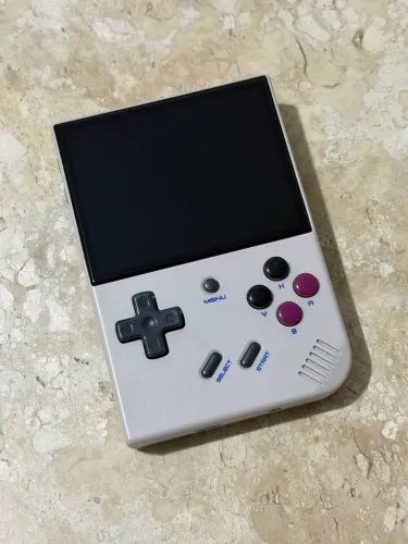 Console retrô/emulador Anbernic RG35XX Plus