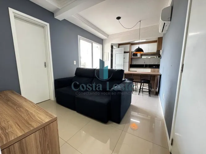 Apartamento mobiliado na Carvoeira.