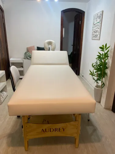 Maca Fixa Profissional Reclinável para Estética e Massagem