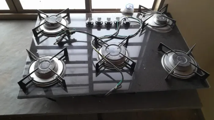 Pedra de granito + cooktop 5 bocas
