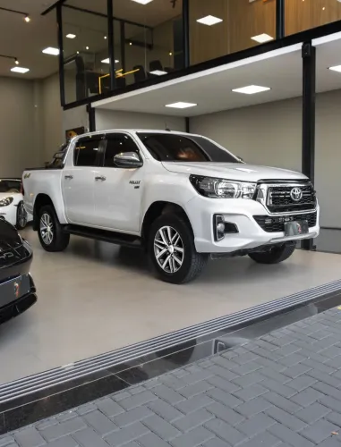 Toyota Hilux CD SRV 4X4 2.7 Flex 16V Aut. 2020