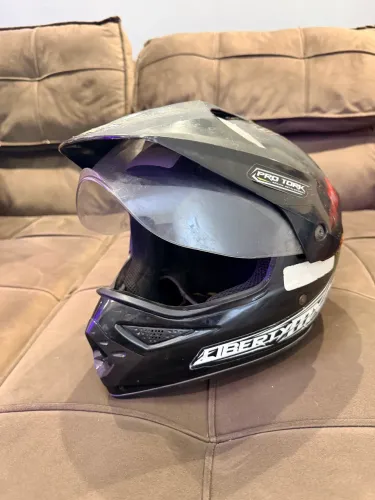 Capacete Semi Novo