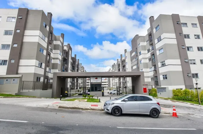 Apartamento à Venda com Churrasqueira e Elevador em São José dos Pinhais