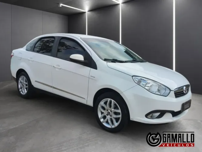 Fiat Grand Siena Essence 1.6 Flex 16V 2014