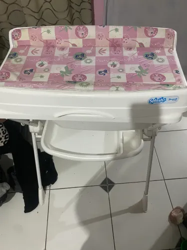 Banheira com trocador
