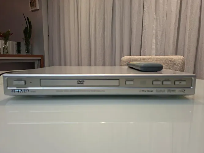Aparelho de DVD SEMP SD6070