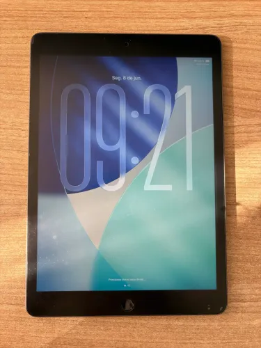 iPad 9th Wi-Fi (64GB) com caneta