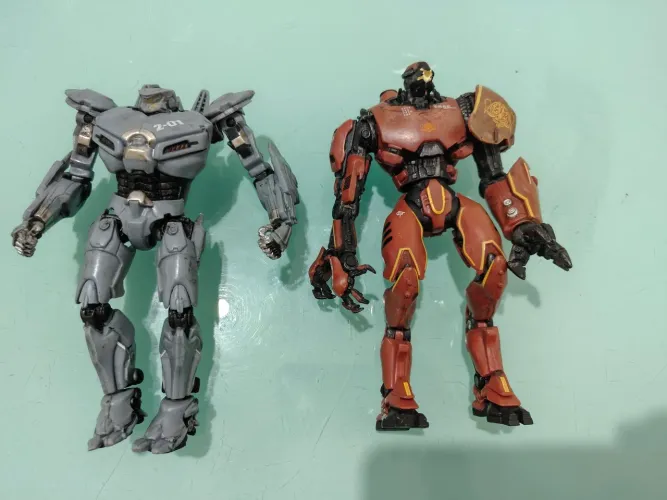 Bonecos NECA - Jaeger Striker