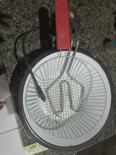 Vendo Fritadeira elétrica 3 Litros