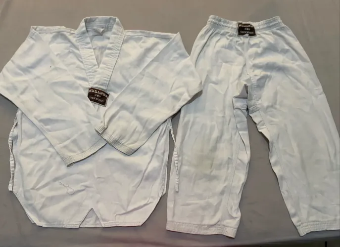 kimono infantil taekwondo tamanho M1 usado bom estado