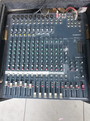 Vendo som muito barato 30000. Menos os sub grave