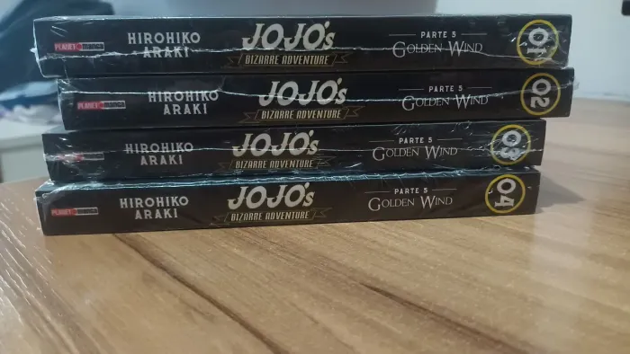 mangás de Jojo volumes 1 ao 4 parte 5 lacrados