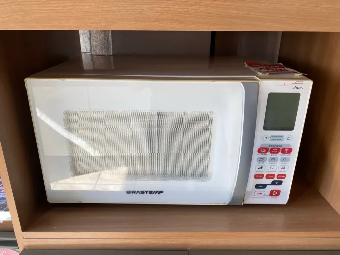 Microondas Brastemp 30L (com garantia)