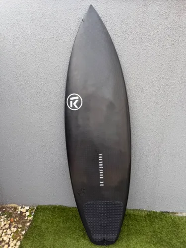 Prancha full carbon 5,8