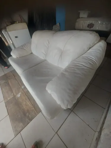 Sofá couro 