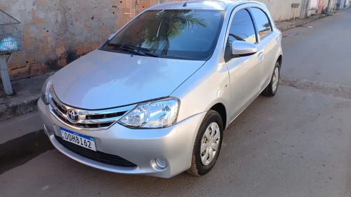 Toyota Etios XS 1.5 Flex 16V 5P Mec. 2014