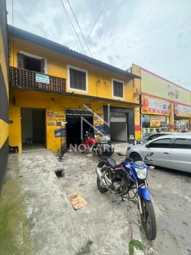 SALAS COMERCIAIS SOBRELOJA PARA LOCAÇÃO EM ÁREA DE GRANDE MOVIMENTO