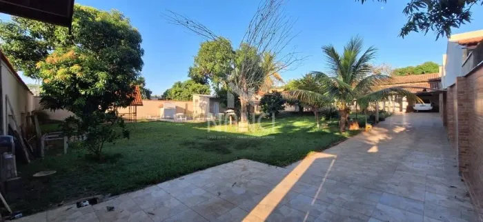 Venda de Casas / Chácara na cidade de Rio Claro