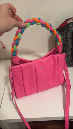 Bolsa Arezzo rosa