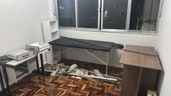 Mesas e maca