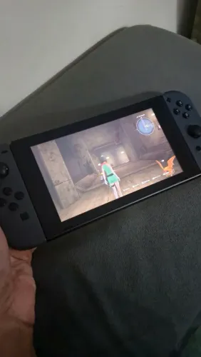 Nintendo Switch desbloqueado+ acessórios+ jogos