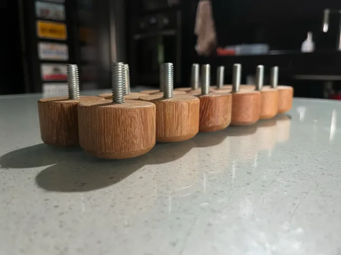 Pés Para Cama Box Bau e Moveis em Geral Com 3cm de Altura Kit Com 12unidades