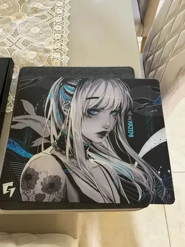 Mousepad de Vidro GLSSWRKS Kazemi ? Edição Numerada + Brinde