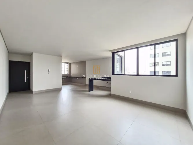APTO À VENDA NO CENTRO 03 SUITES, SALA AMPLA, COZINHA, 02 VAGAS, ELEVADOR