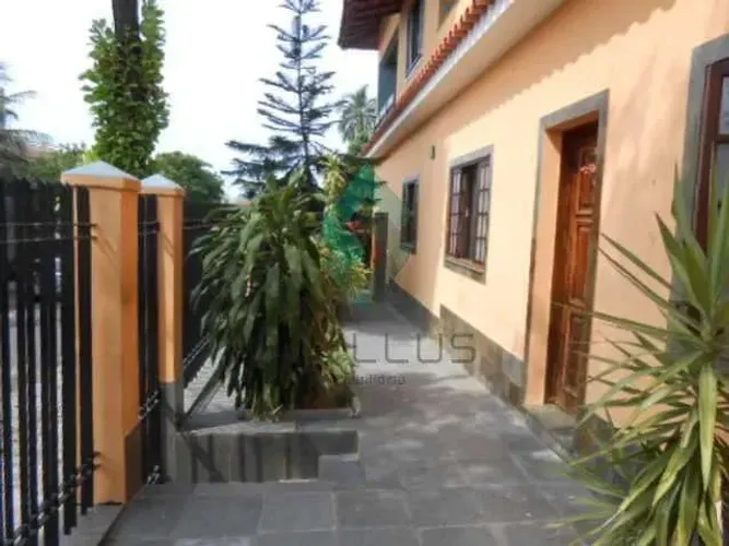 Casa Espaçosa com 4 Vagas e Área de Lazer Completa no Cachambi! PA01X