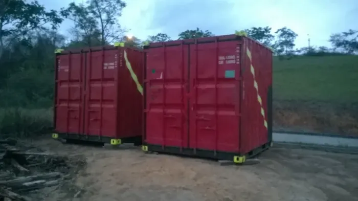 Container marítimo baby - Levando os dois faço por R$10.000