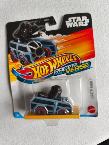 Hot Wheels Racer Verse Darth Vader Star Wars...