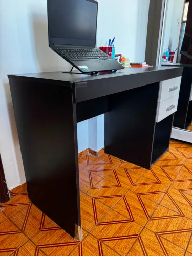 Mesa/escrivaninha por 100 reais