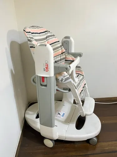 Cadeira Bebê 3 em 1 (Alimentação, Descanso e Balanço) Tatamia Peg Perego