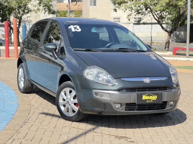Fiat Punto Attractive 1.4 Fire Flex 8V 5P 2013