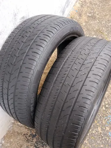 2 pneus 205 55 17 meia vida quero 200 nos  2 