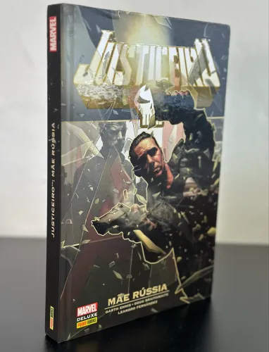 Justiceiro Mãe Russia Marvel Deluxe