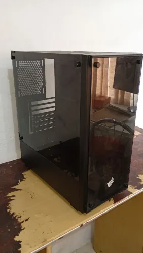 GABINETE GAMER PICHAU KAZAN RGB