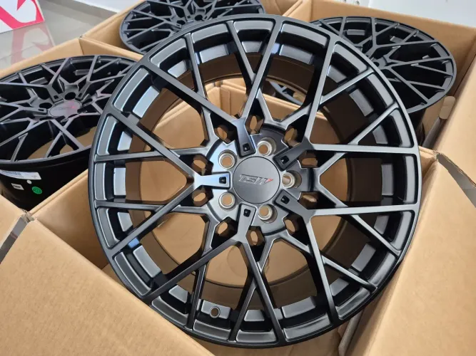 Rodas Aro 18 5x114 Tsw Modelo Sebring Tala 8,5 Et42 Preta